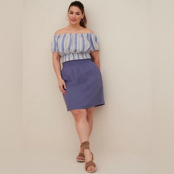 Torrid Linen Blend Smocked Waist Off-Shoulder Crop Top - Size 3 - Picture 3 of 9
